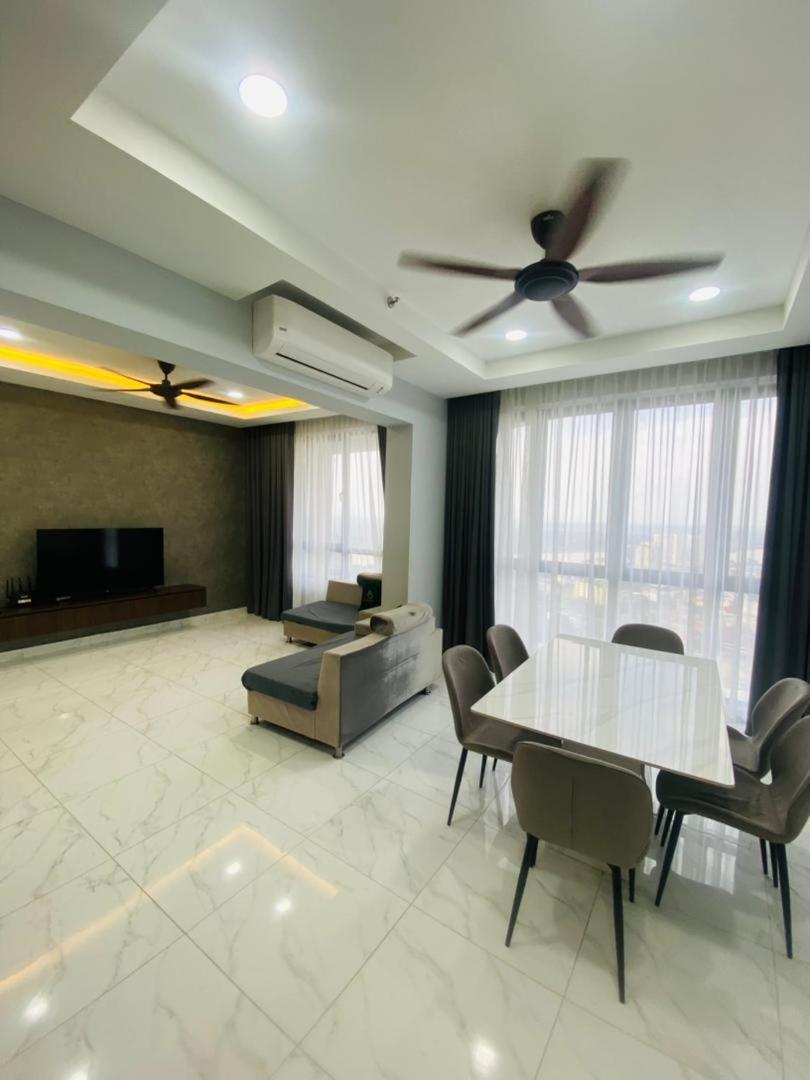 2Br Premium Suites Troika Kota Bharu By Aghome Екстериор снимка